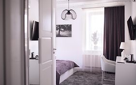 Laurentroom Hotel
